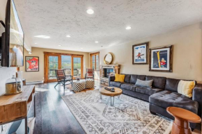 Breckenridge Escape with Hot Tub and Mountain Views Breckenridge